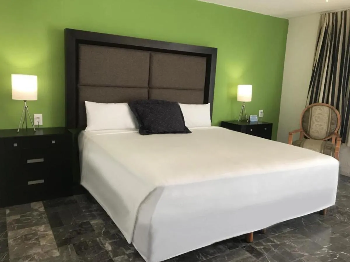 ***  Hotel Green 16 Cancun Mexico
