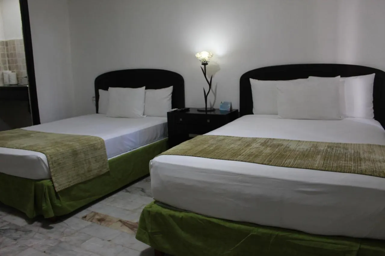 Hotel Green 16 Cancun 3*,